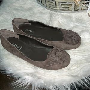 Cinti Bow brown shoes. Size 7